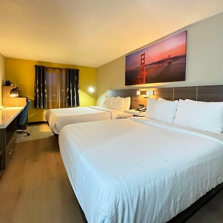 Quality Inn & Suites Уилоус Екстериор снимка