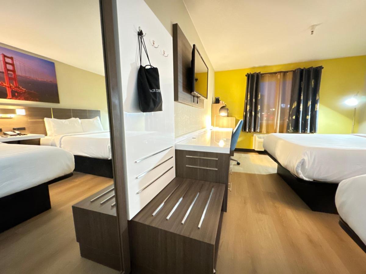 Quality Inn & Suites Уилоус Екстериор снимка