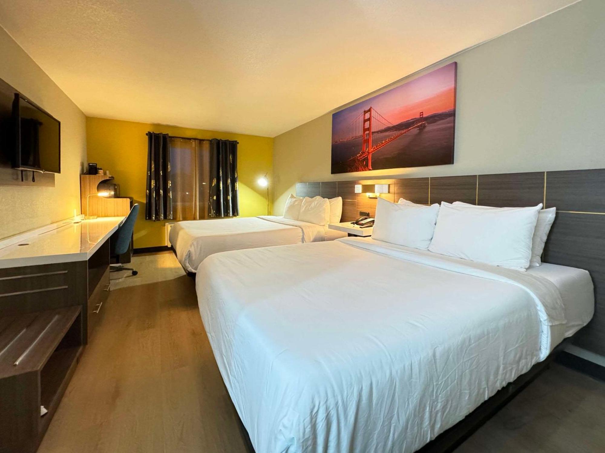 Quality Inn & Suites Уилоус Екстериор снимка